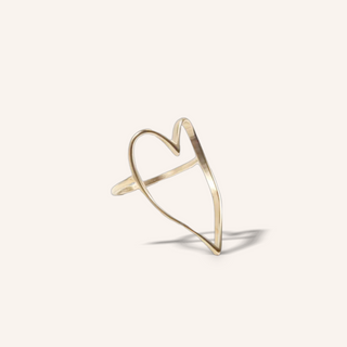 Megan heart ring 💧