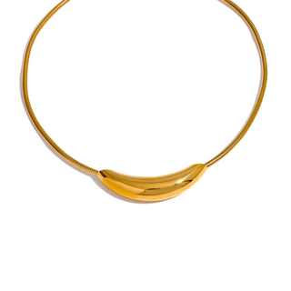 Alexa Gold necklace 💧