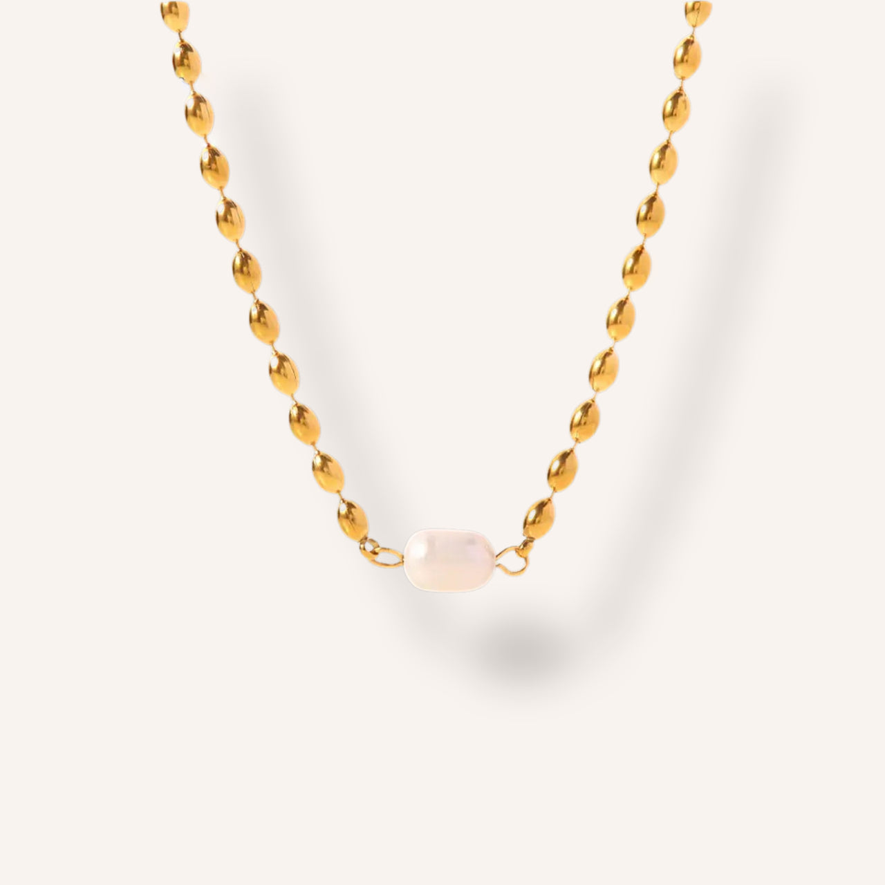 Single pearl necklace