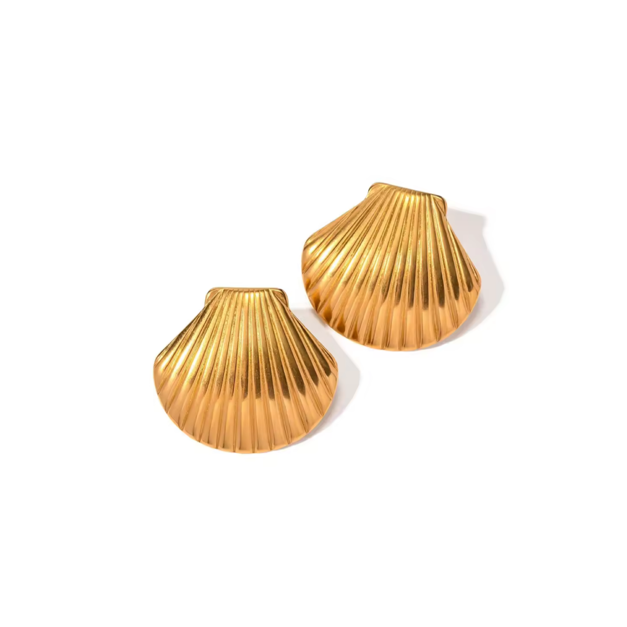 Valentina shell earrings 💧