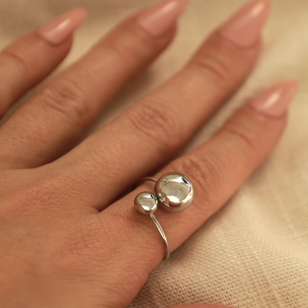 Sarah silver ring 💧