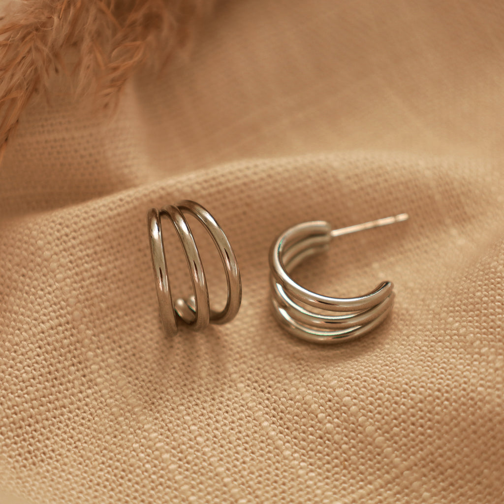 Leah silver hoops 💧