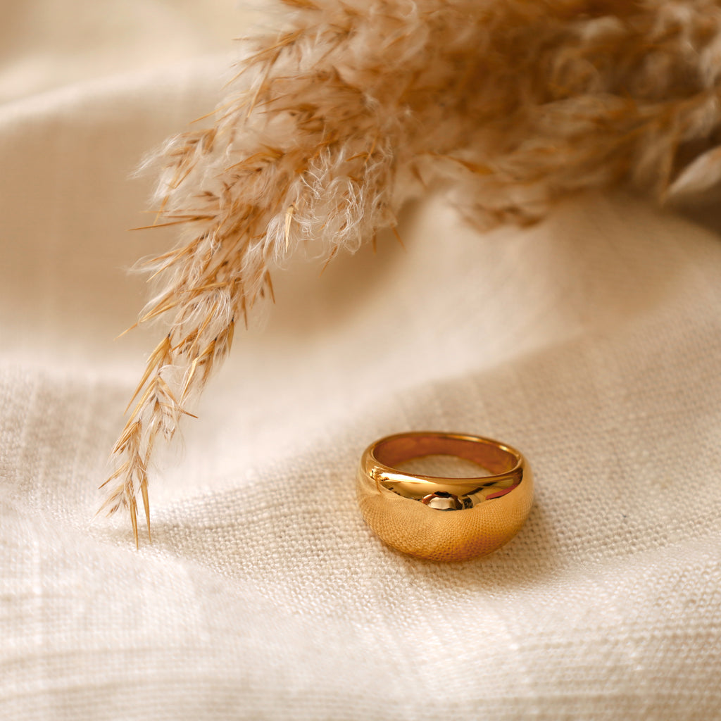 Isa gold ring 💧