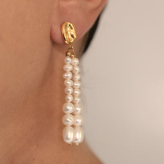 Eddie pearls earrings