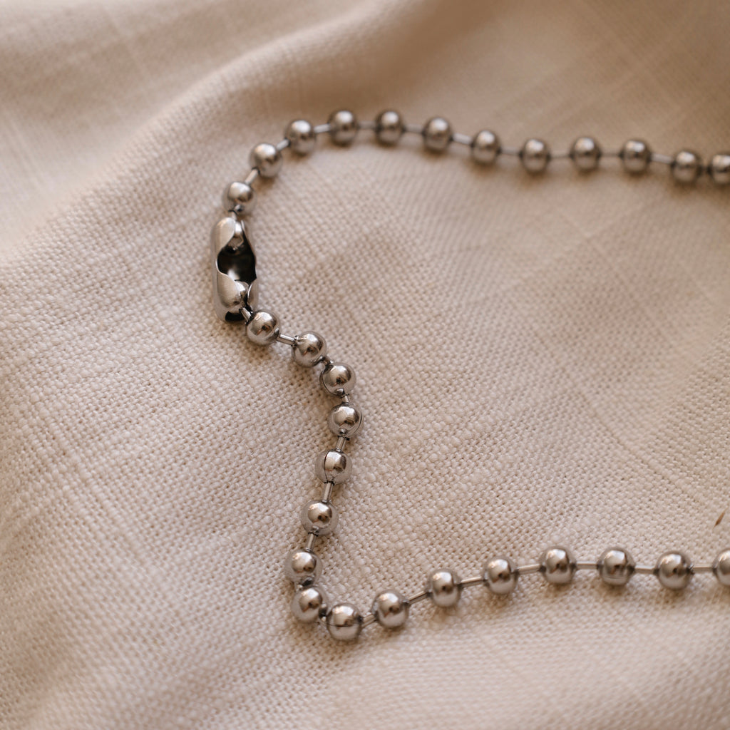 Silver Nova necklace 💧