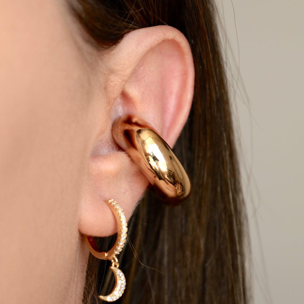 Donut ear cuff