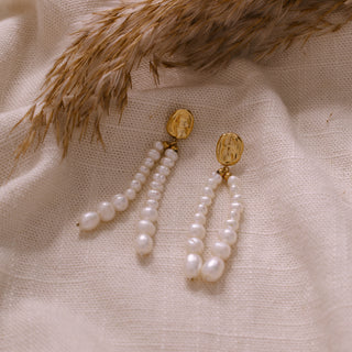 Eddie pearls earrings
