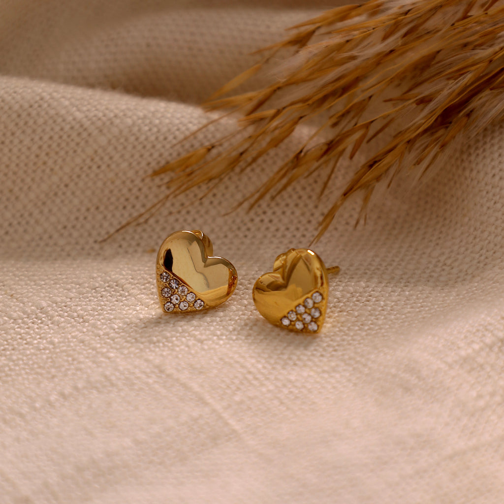 Mini heart earrings 💧