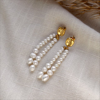 Eddie pearls earrings