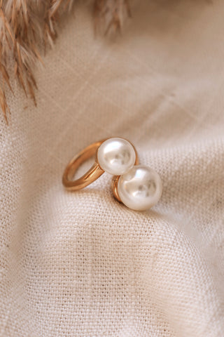 Double pearls ring